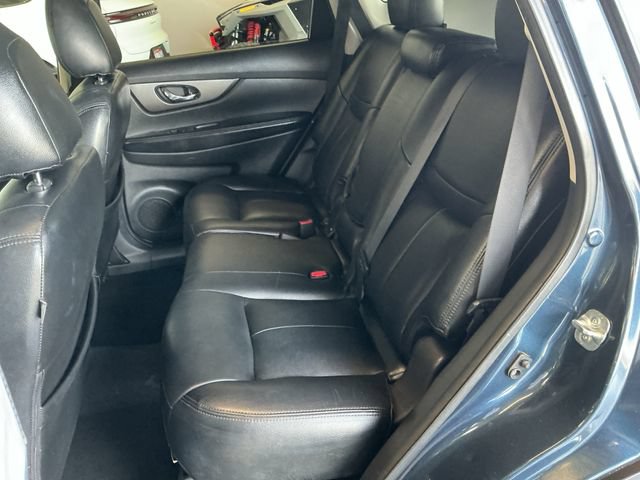 Used 2015 Nissan Rogue SV FWD image 22