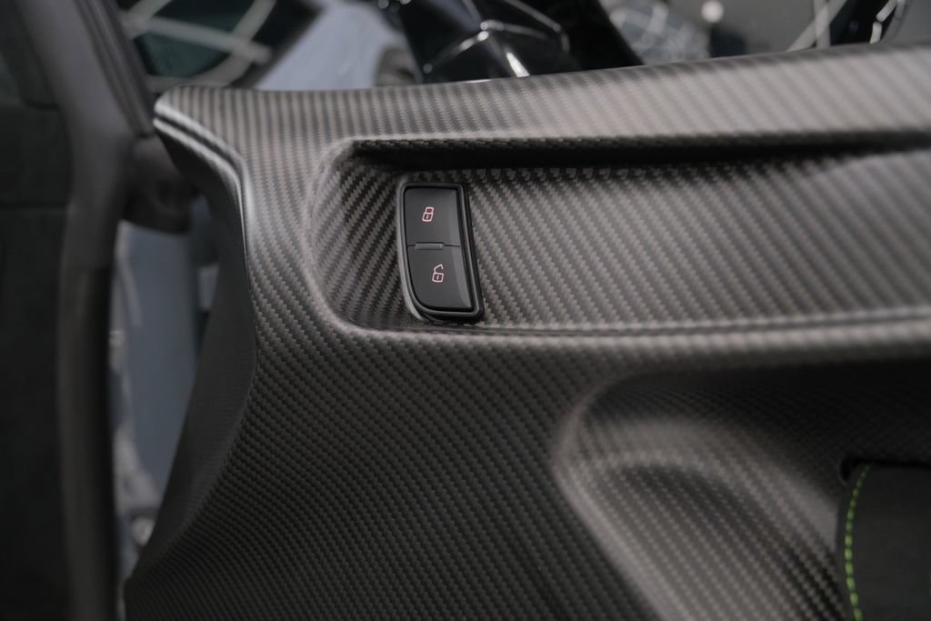 Used 2023 Lamborghini Huracan STO RWD image 42