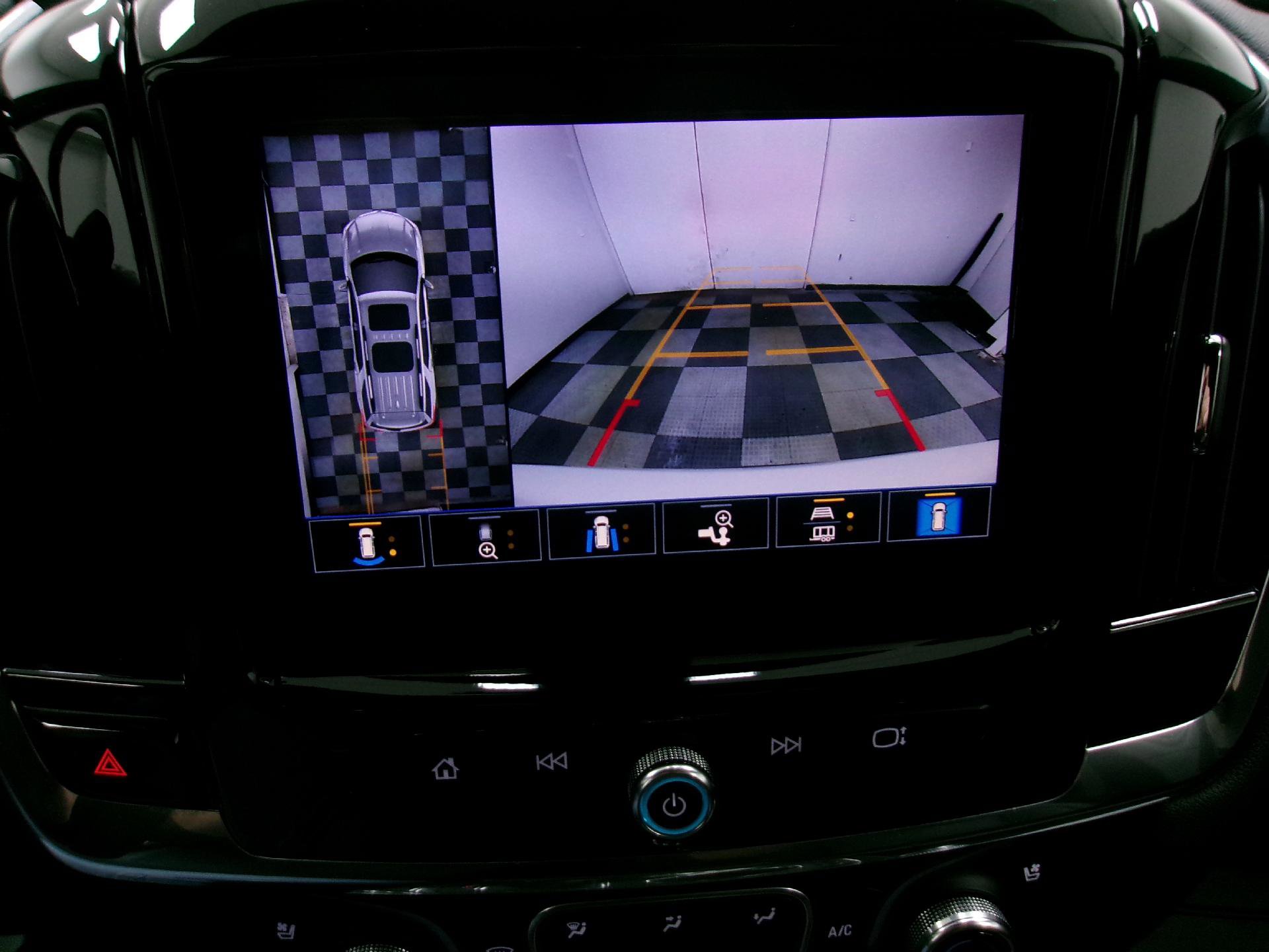 Used 2024 Chevrolet Traverse High Country image 6