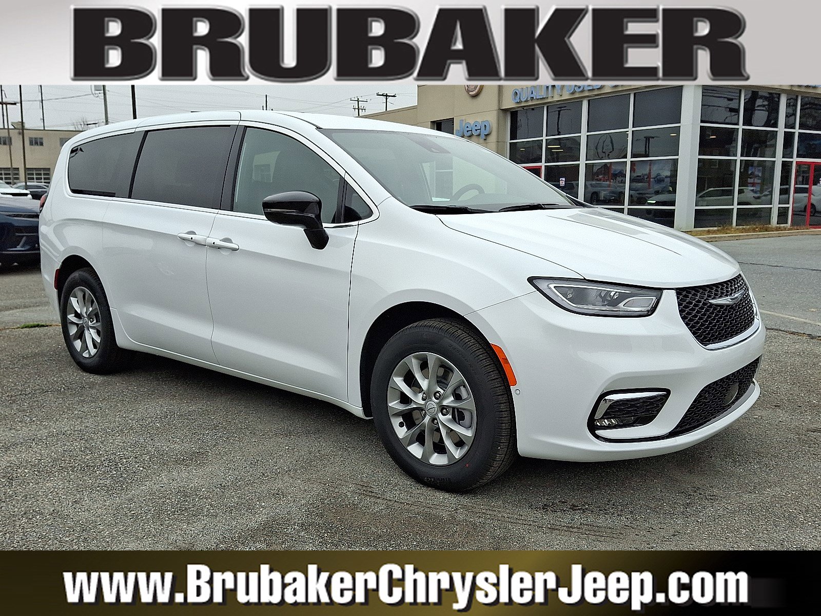 New 2026 Chrysler Pacifica Select image 1