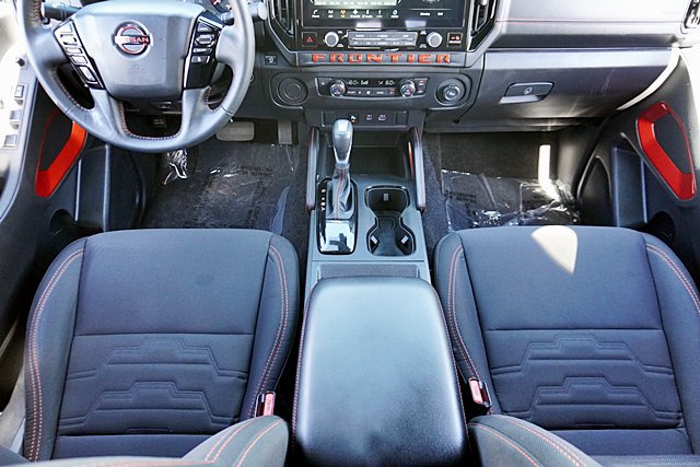 Used 2025 Nissan Frontier Pro-X RWD image 30