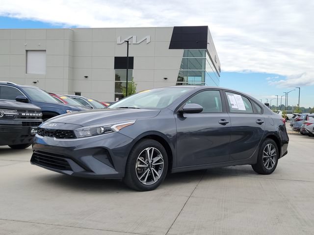 Certified 2023 Kia Forte LXS FWD image 1
