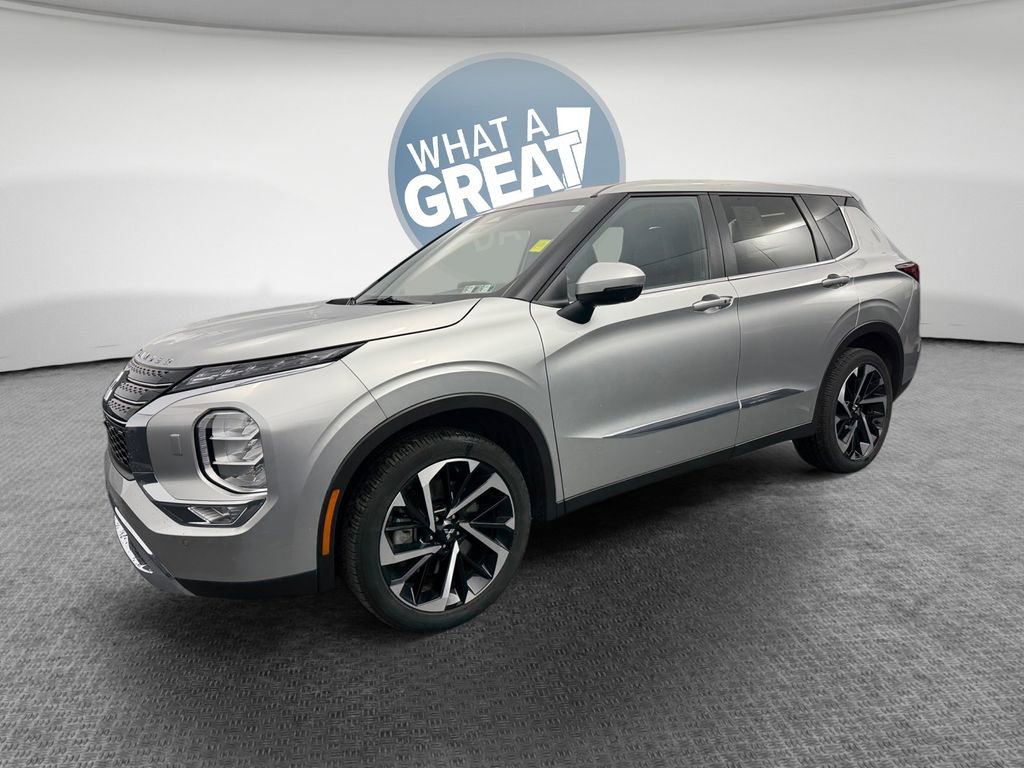 Used 2024 Mitsubishi Outlander SE image 8