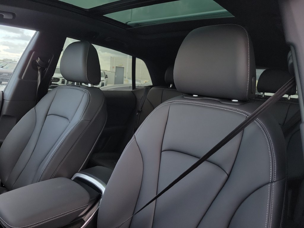 New 2026 Audi Q8 Premium AWD/4WD image 16