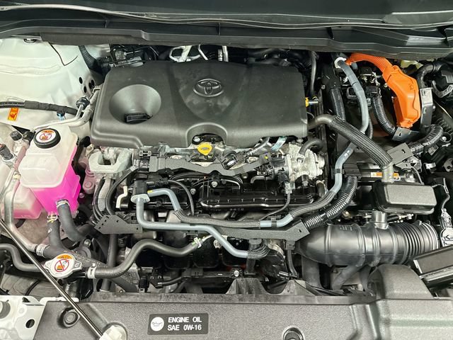 Used 2025 Toyota Sienna Platinum AWD/4WD image 33
