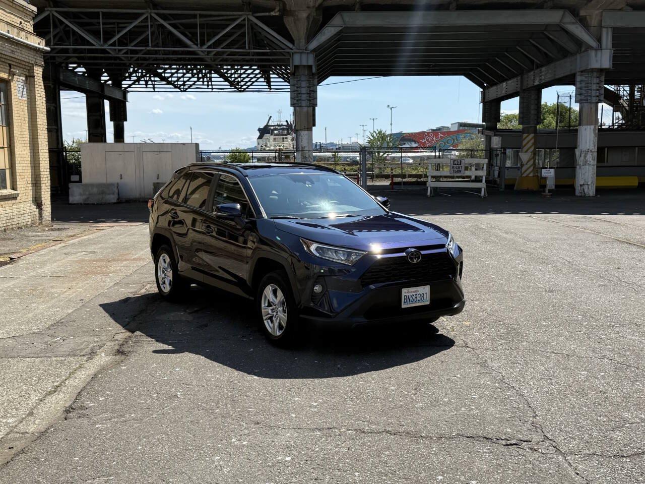 Used 2020 Toyota RAV4 XLE w/ Convenience Package AWD/4WD image 15