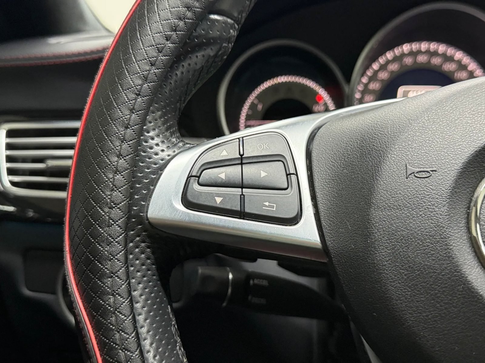 Used 2015 Mercedes-Benz CLS 400 image 24