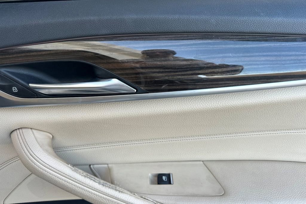 Used 2017 BMW 530i image 18