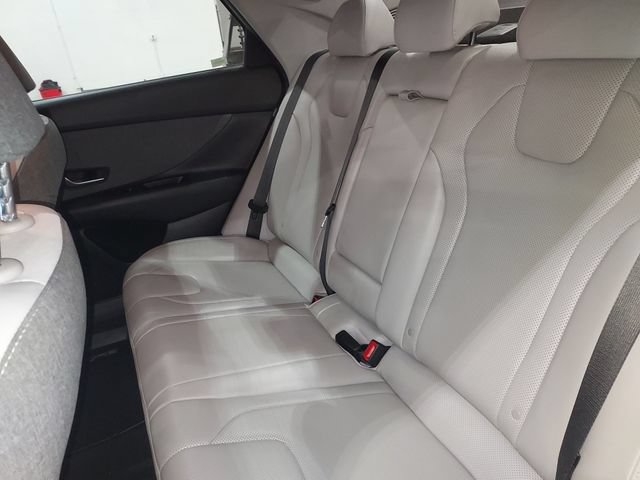 Used 2024 Hyundai Elantra Limited FWD image 29