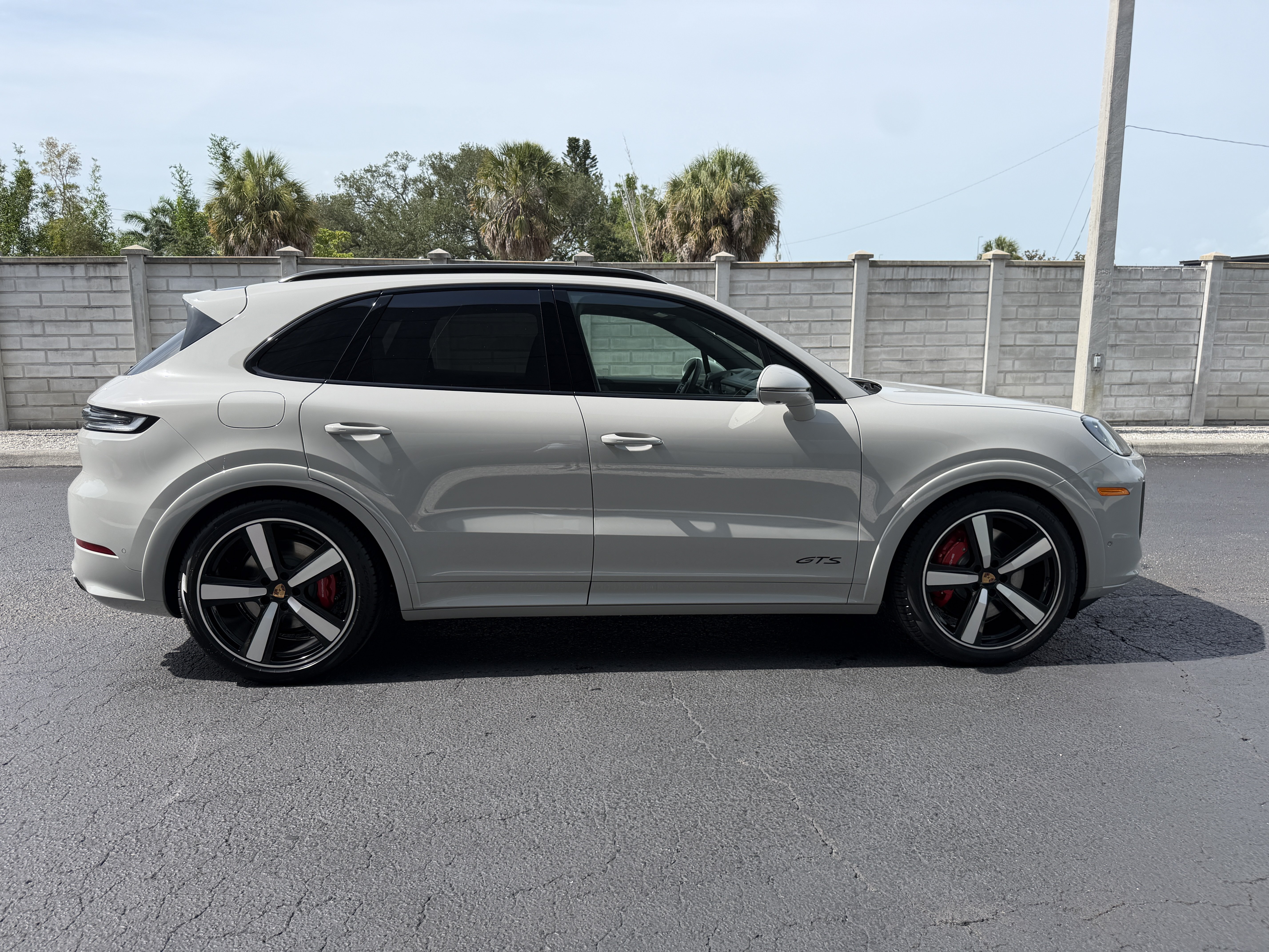 New 2026 Porsche Cayenne GTS AWD/4WD image 7