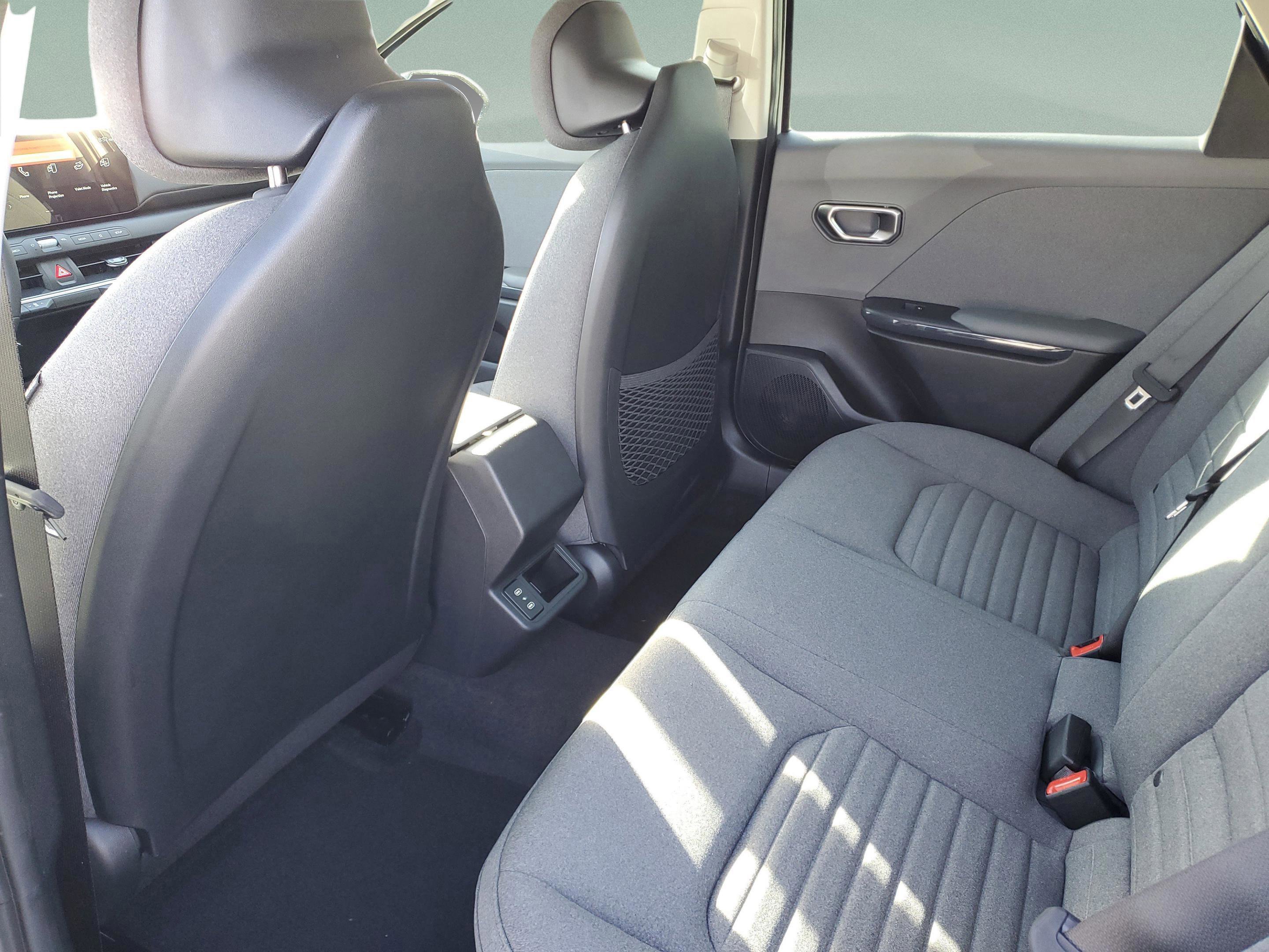 New 2025 Kia K4 EX image 29