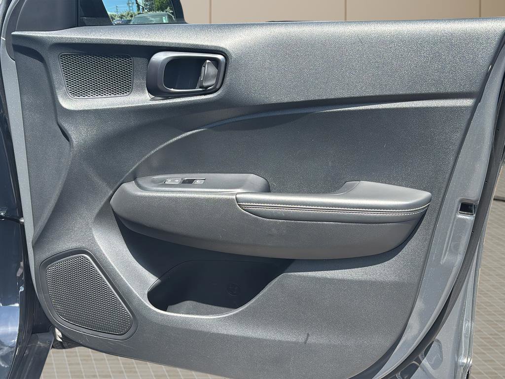 Certified 2023 Hyundai Venue Limited FWD image 37