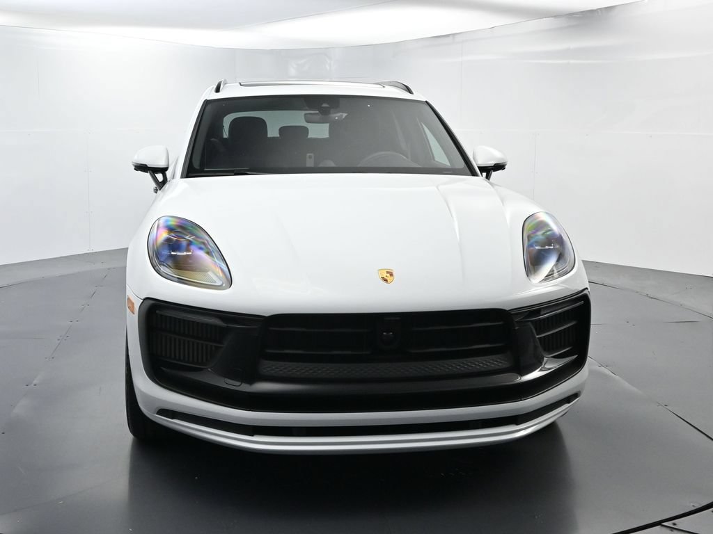 Certified 2025 Porsche Macan GTS AWD/4WD image 18