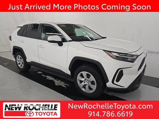 Used 2025 Toyota RAV4 LE AWD/4WD image 1