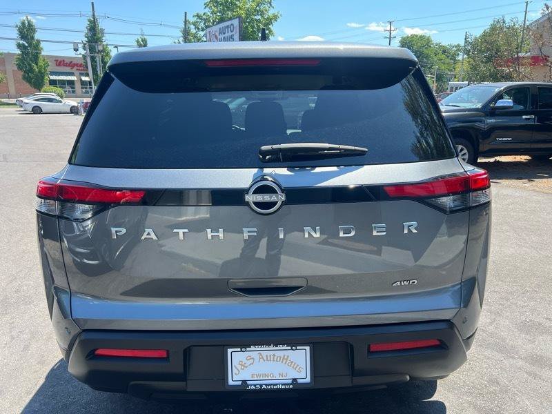 Used 2024 Nissan Pathfinder S w/ Cargo Package AWD/4WD image 5