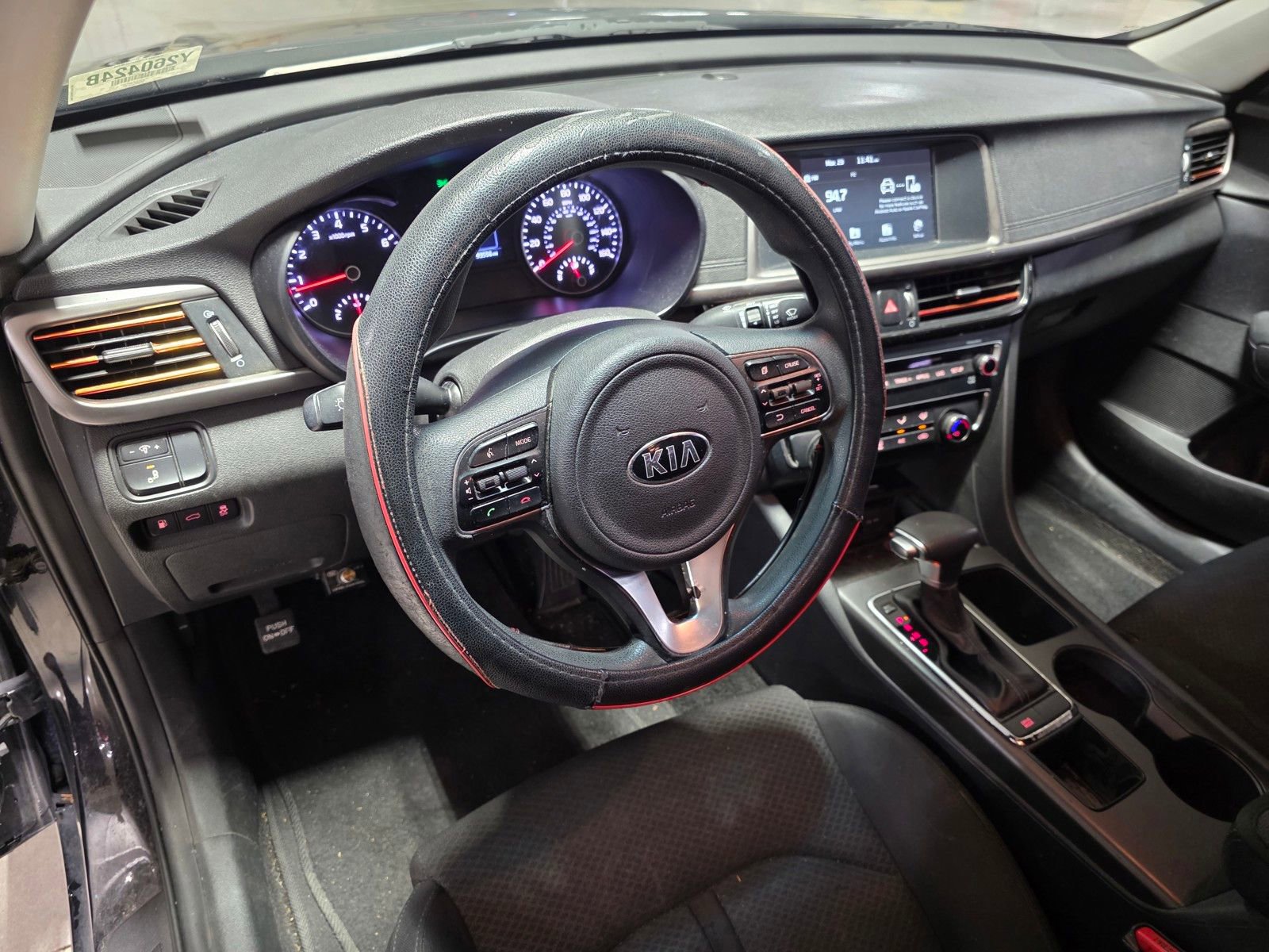 Used 2018 Kia Optima LX image 17