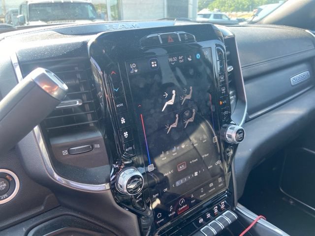Used 2022 RAM 2500 Laramie AWD/4WD image 9