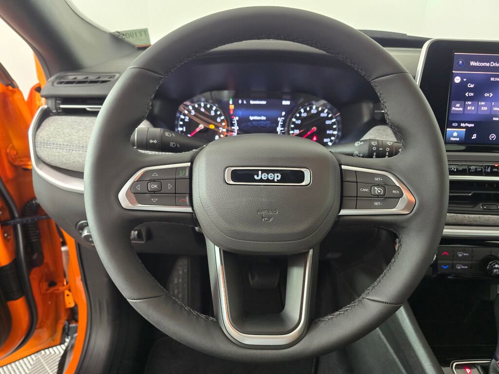 New 2026 Jeep Compass Latitude image 21