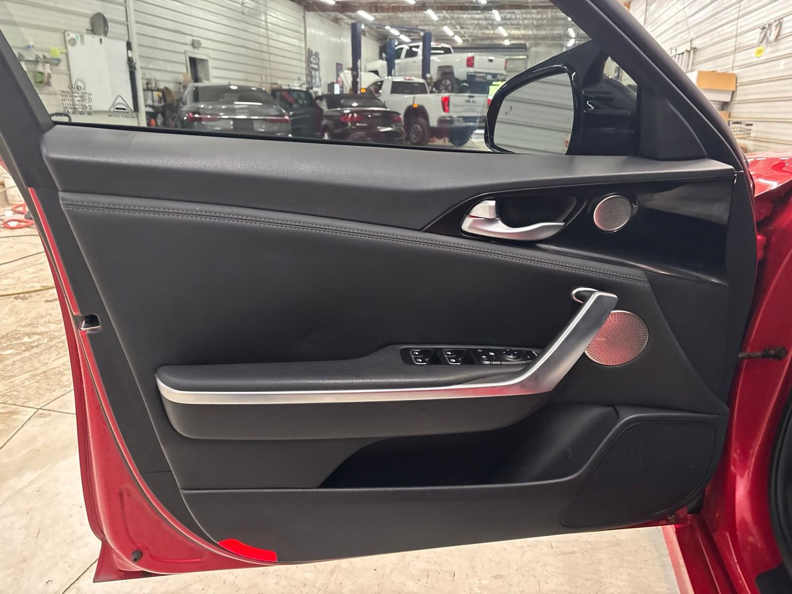 Used 2020 Kia Stinger GT-Line w/ Sun & Sound Package AWD/4WD image 11