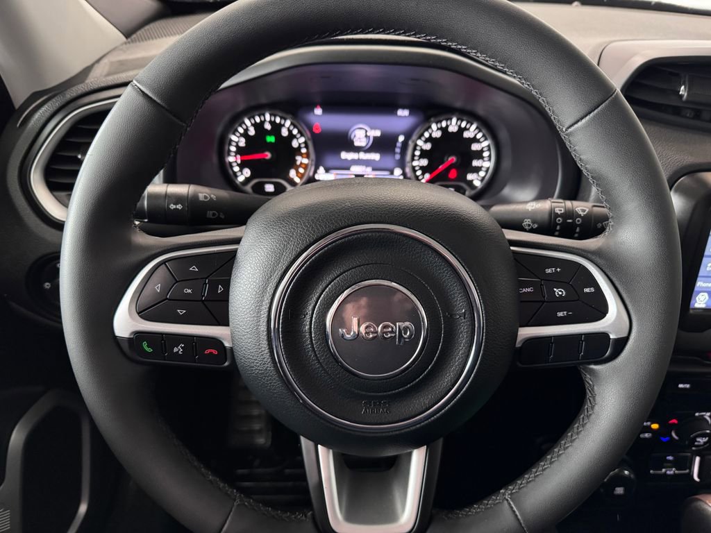 Used 2021 Jeep Renegade Latitude image 11