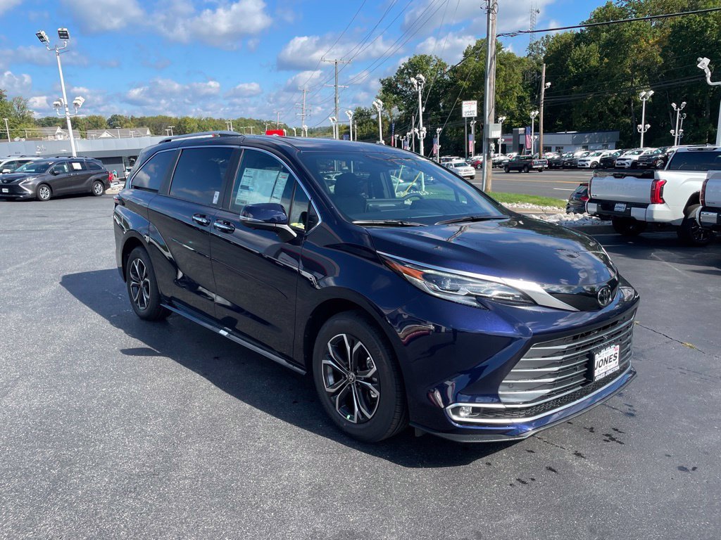 New 2026 Toyota Sienna Platinum AWD/4WD image 2