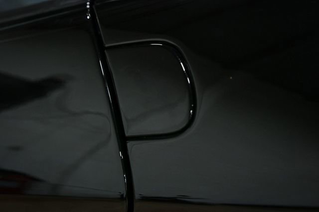 Used 2006 Mercedes-Benz SLR image 24