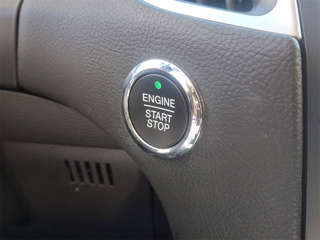 Used 2022 Ford Edge SE image 23