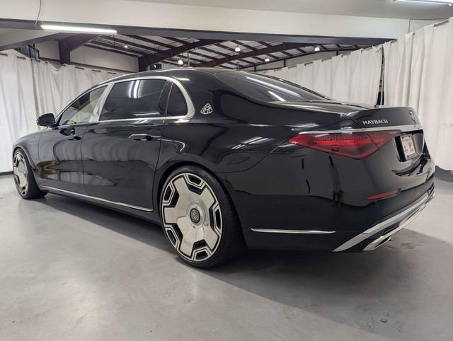 Used 2022 Mercedes-Benz Maybach S 580 4MATIC w/ Manufaktur Leather Package image 4