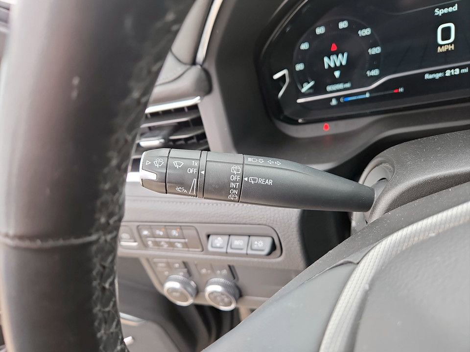 Used 2023 GMC Yukon Denali image 18