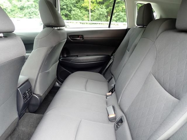 Certified 2024 Toyota Corolla Cross LE w/ Moonroof Package AWD/4WD image 17