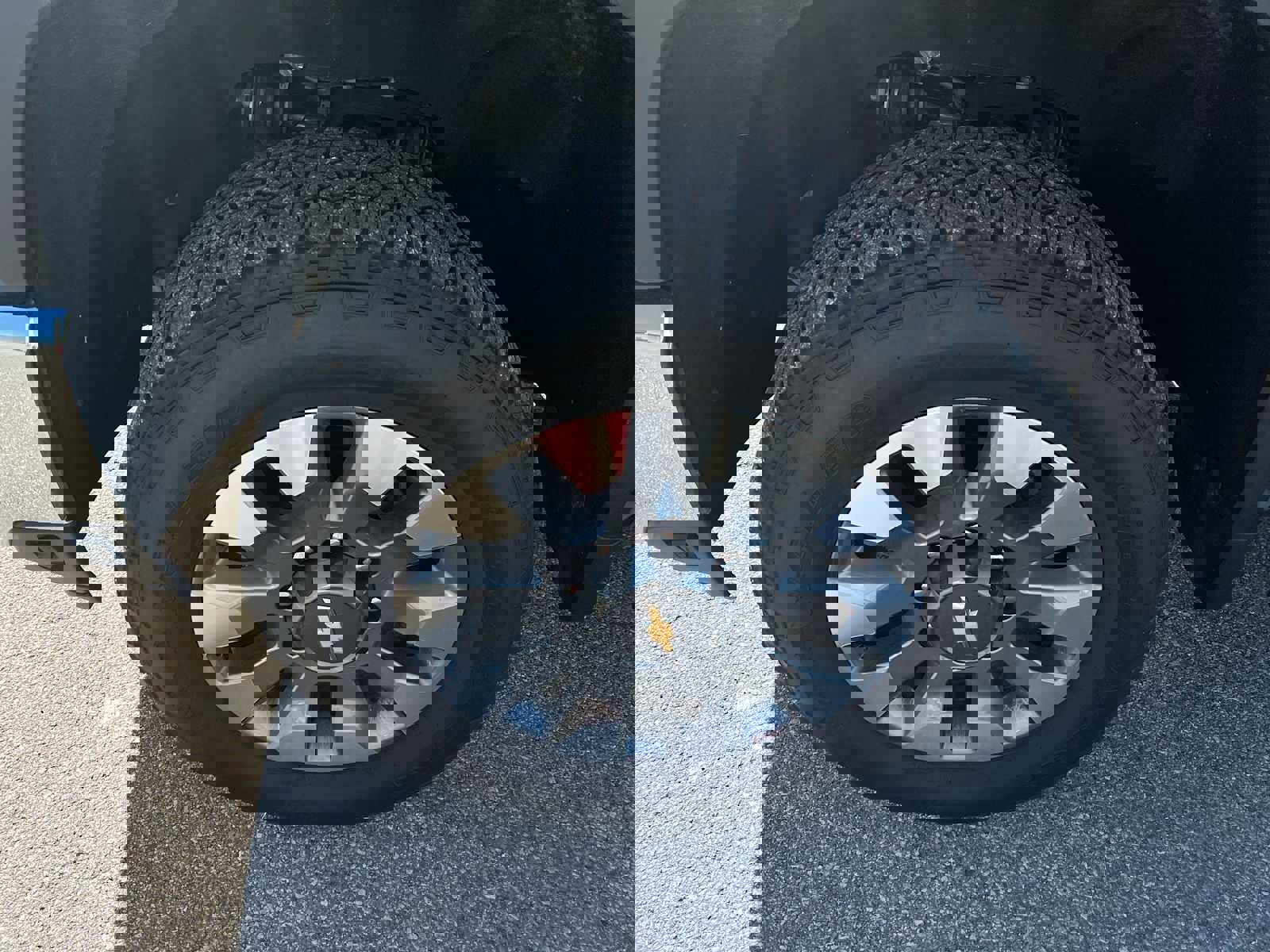 Used 2025 Chevrolet Silverado 3500 LT image 10