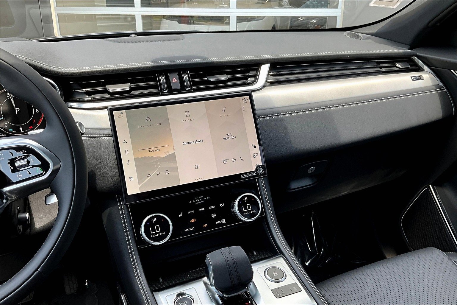 New 2026 Jaguar F-PACE R-Dynamic S image 7