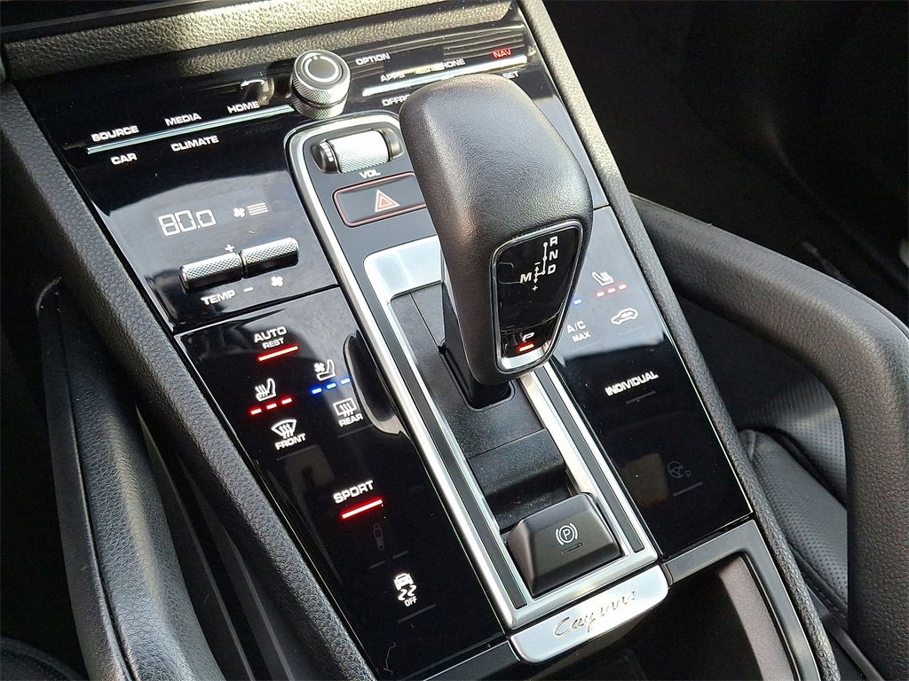 Used 2023 Porsche Cayenne Platinum Edition image 15