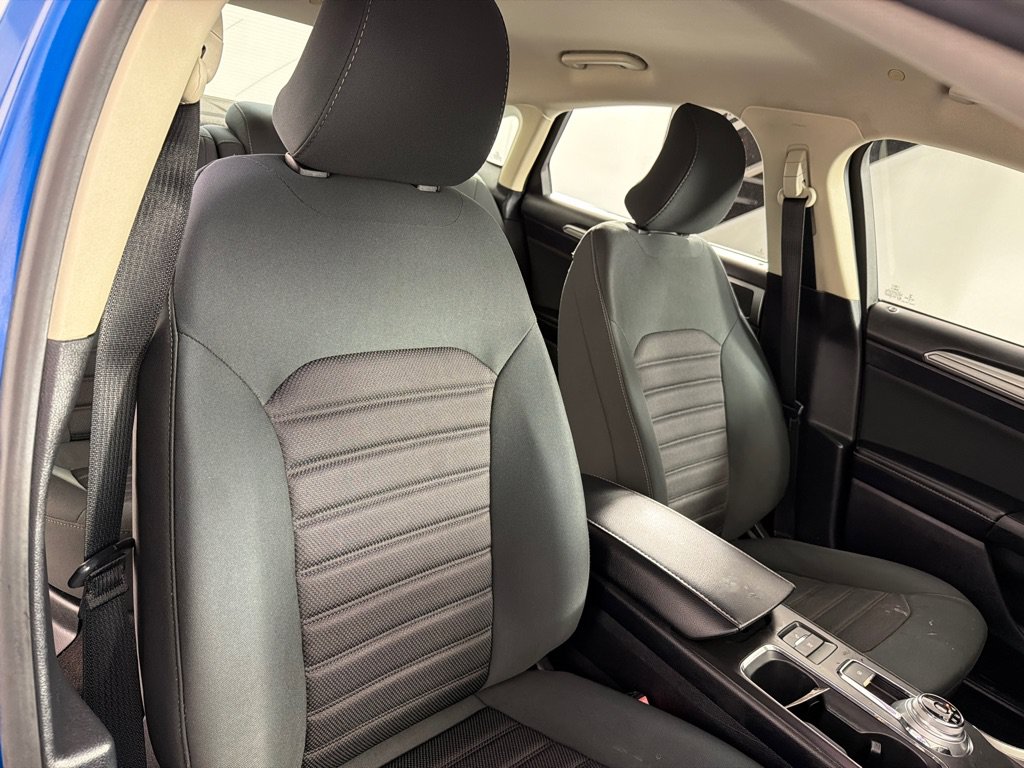 Used 2019 Ford Fusion SE FWD image 22