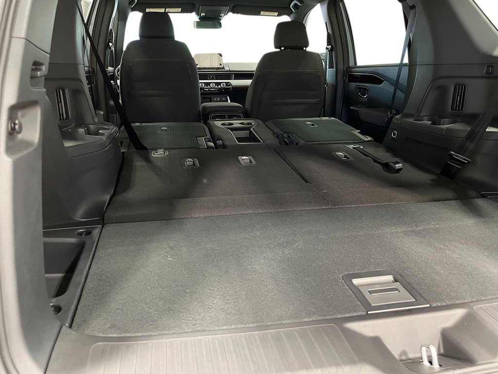 New 2025 Honda Pilot Sport image 28