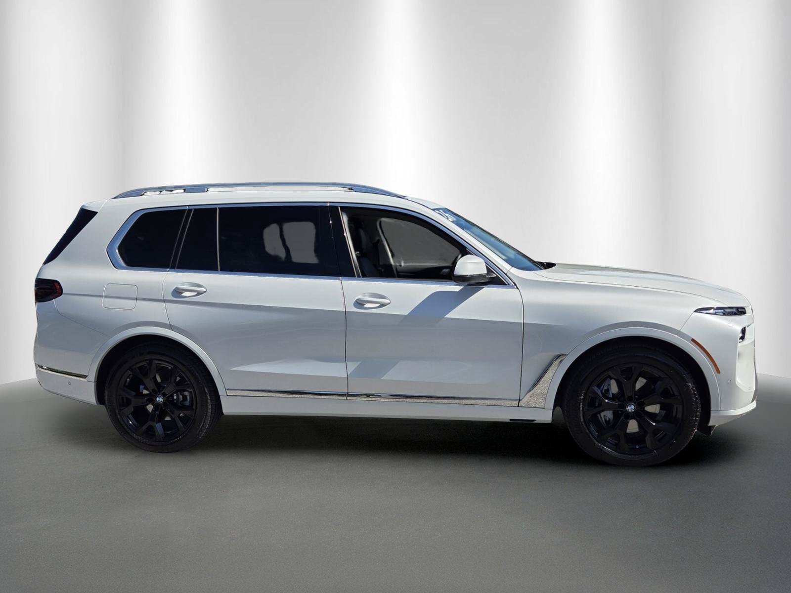 Certified 2026 BMW X7 xDrive40i AWD/4WD image 8