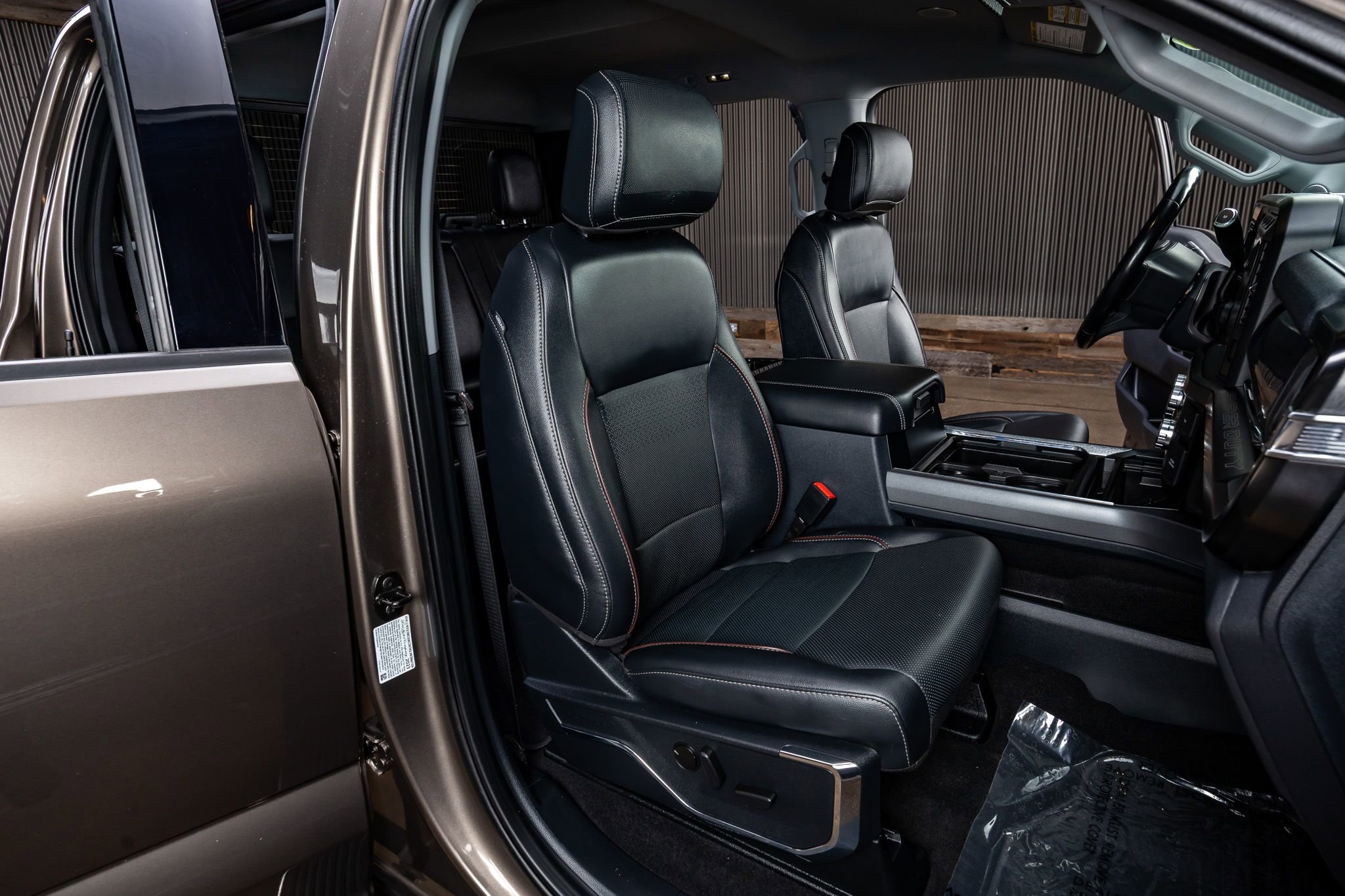 Used 2023 Ford F450 Lariat w/ Lariat Ultimate Package image 31