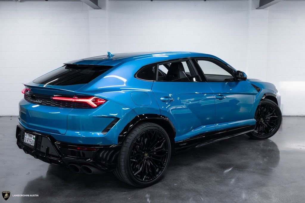 Used 2025 Lamborghini Urus Performante AWD/4WD image 16