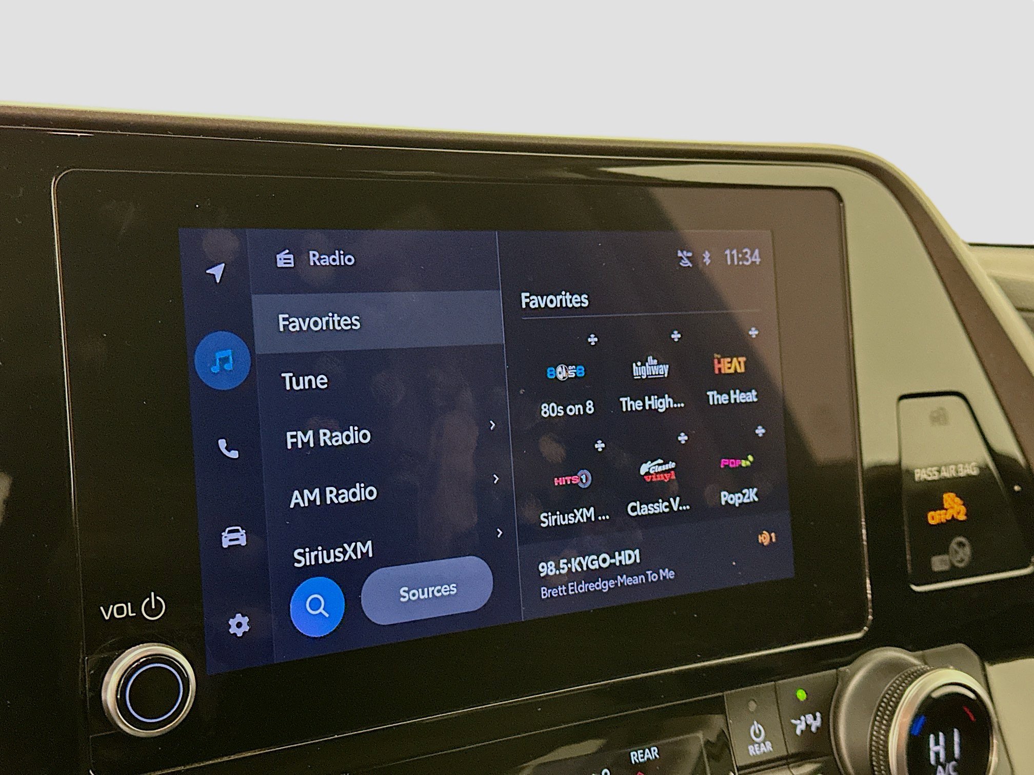 Used 2024 Toyota Highlander LE image 21