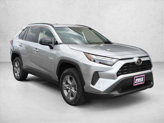 Used 2025 Toyota RAV4 LE AWD/4WD video 3
