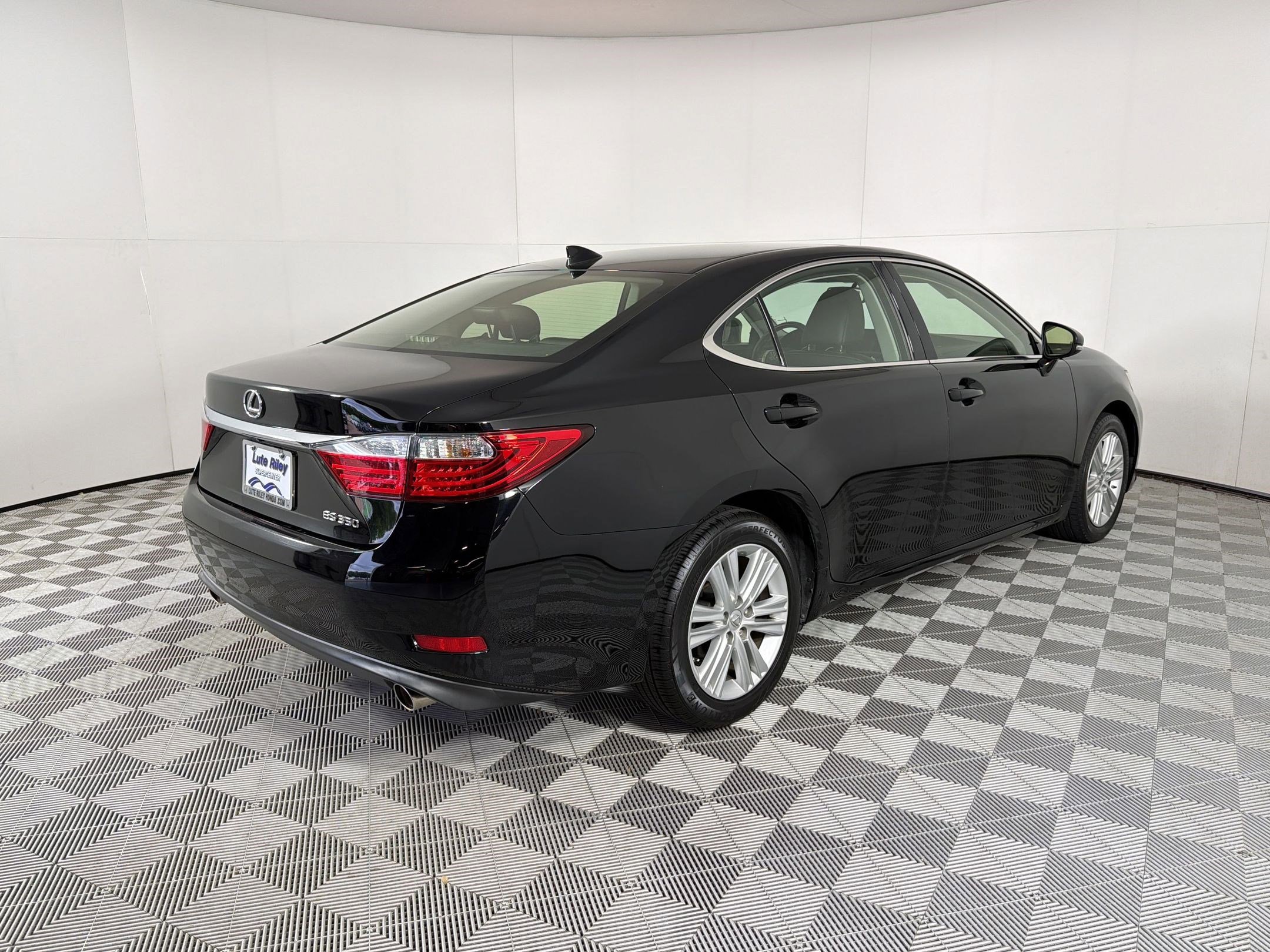 Used 2015 Lexus ES 350 image 9