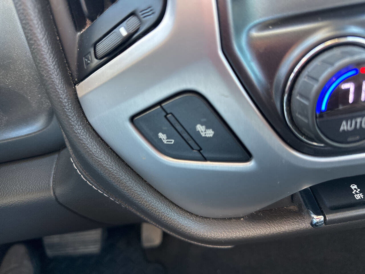 Used 2017 GMC Sierra 2500 SLE image 34