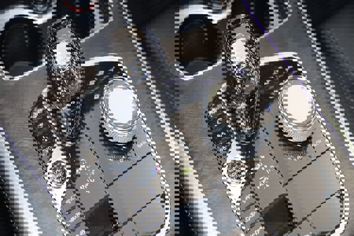 Used 2021 BMW X5 M50i image 7