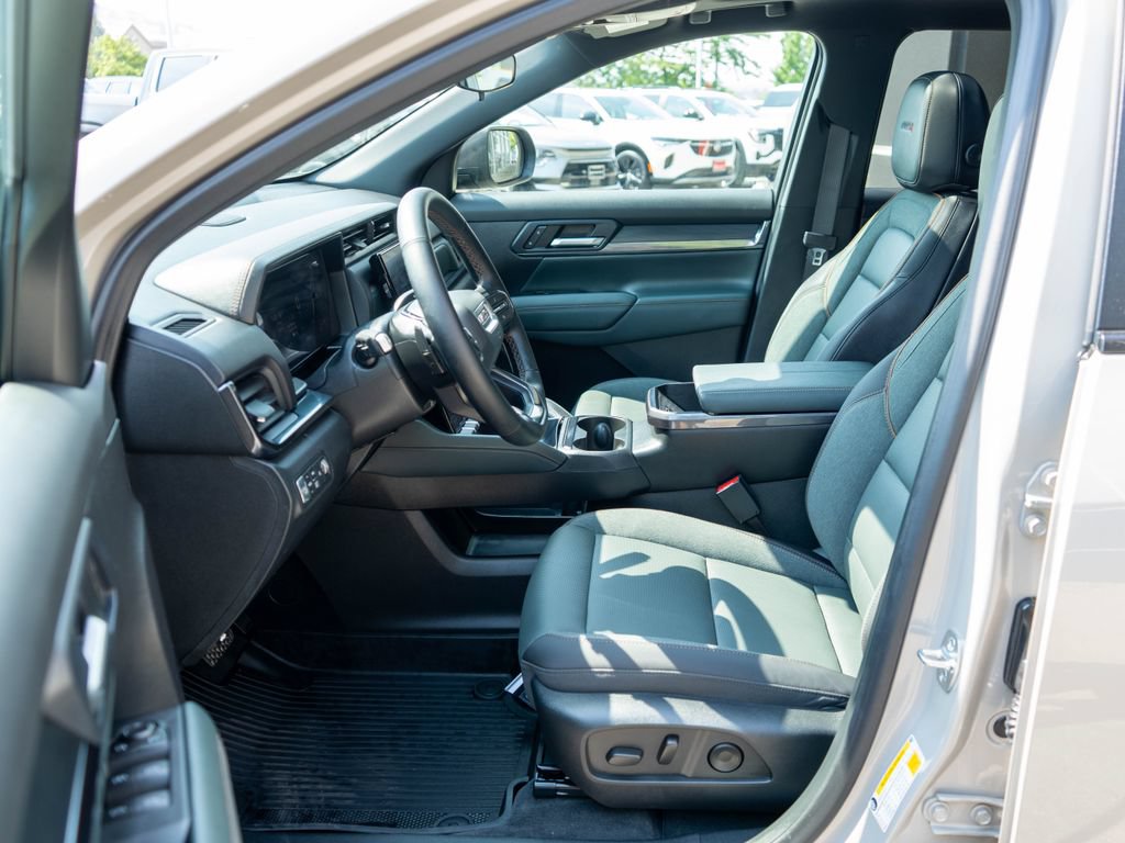Certified 2026 GMC Terrain AT4 AWD/4WD image 11
