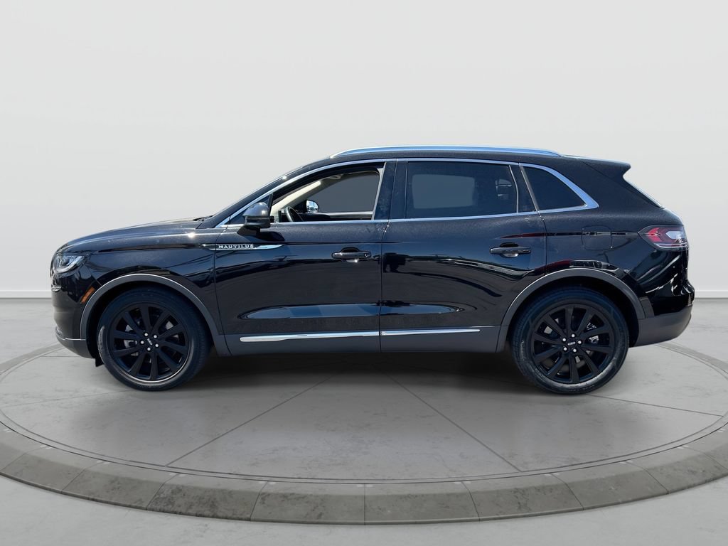 Used 2023 Lincoln Nautilus Reserve w/ Monochromatic Package AWD/4WD image 5