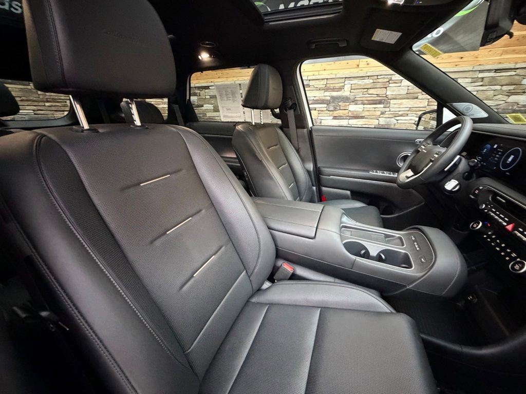 Used 2026 Hyundai Palisade Calligraphy image 14