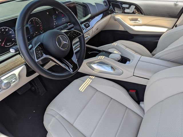 Used 2025 Mercedes-Benz GLE 450e 4MATIC image 17
