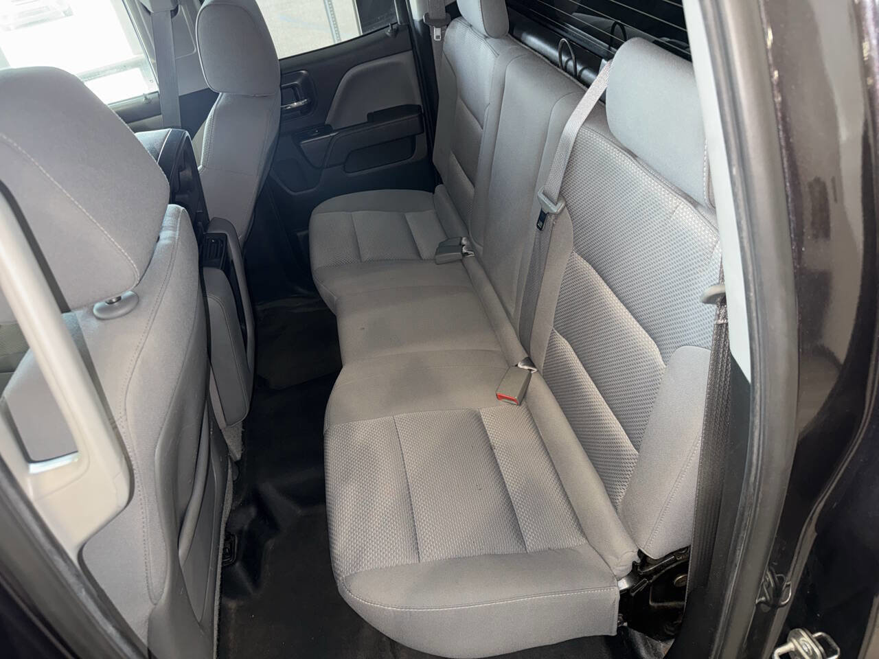 Used 2015 Chevrolet Silverado 1500 W/T w/ Trailering Package image 21