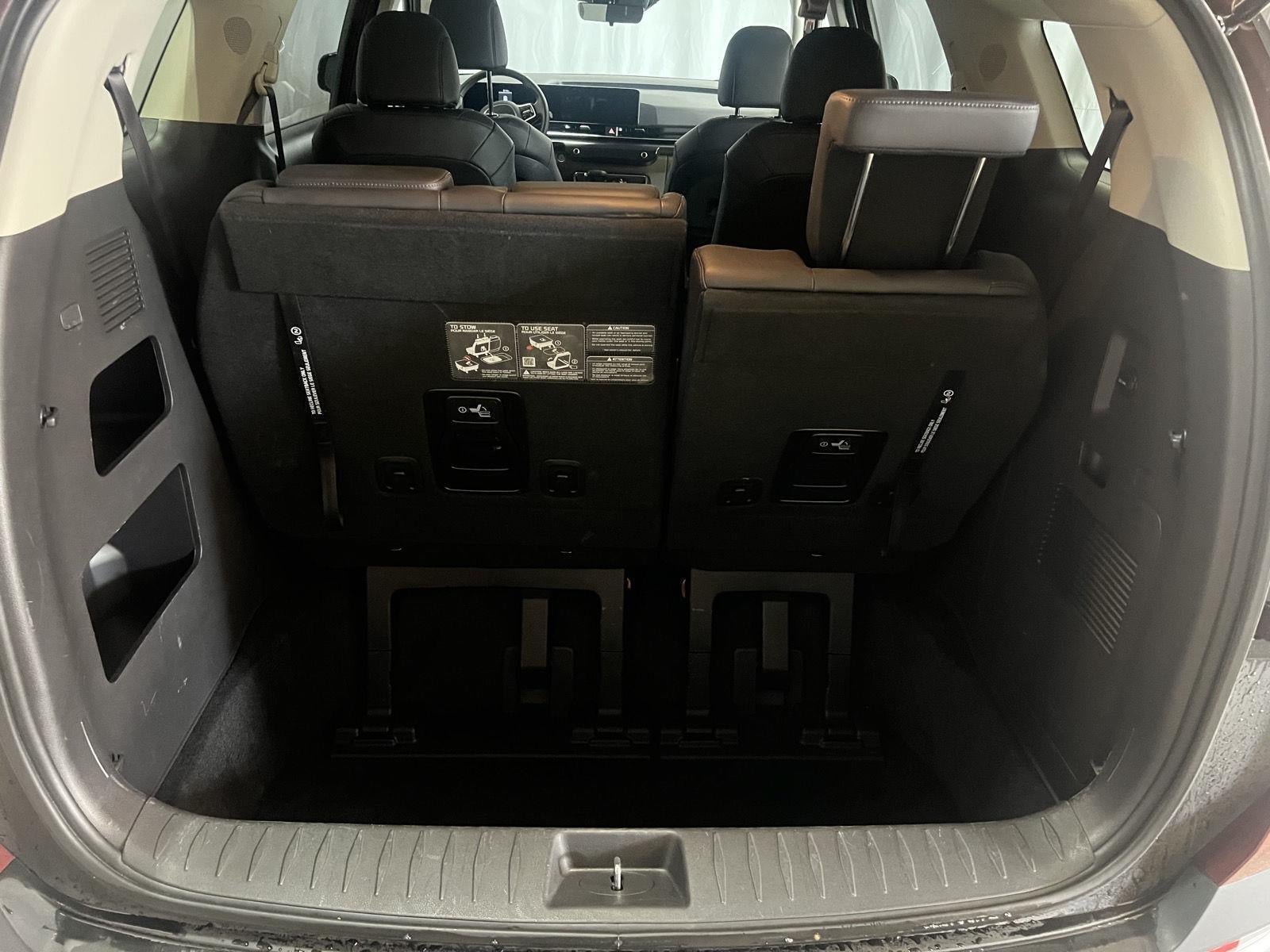 Used 2026 Kia Carnival FWD image 24