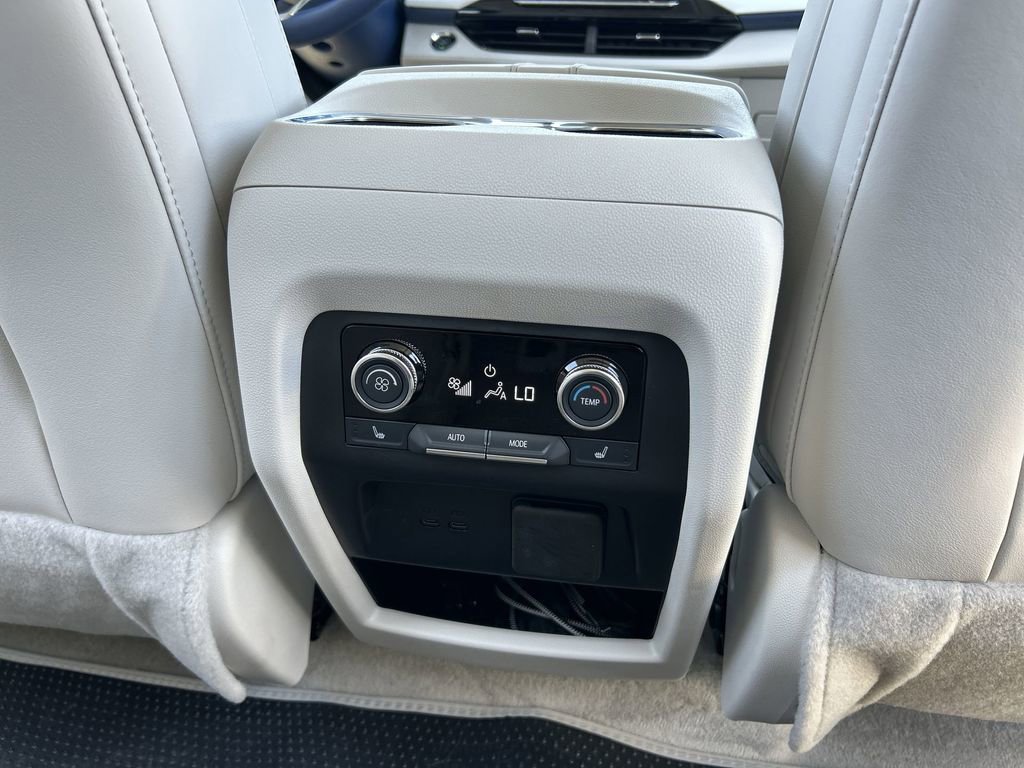 Used 2026 Buick Enclave Avenir w/ Super Cruise Package FWD image 22